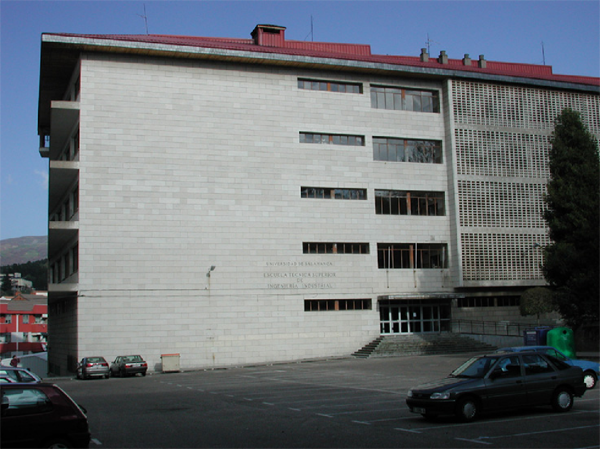 Foto del edificio de la E.T.S.I.I. de Béjar